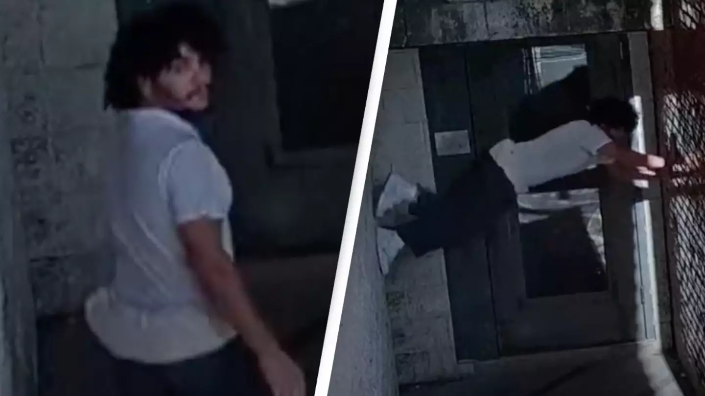 Murderer on the run in Philadelphia after escaping from jail by doing 'crab-walk' up wall