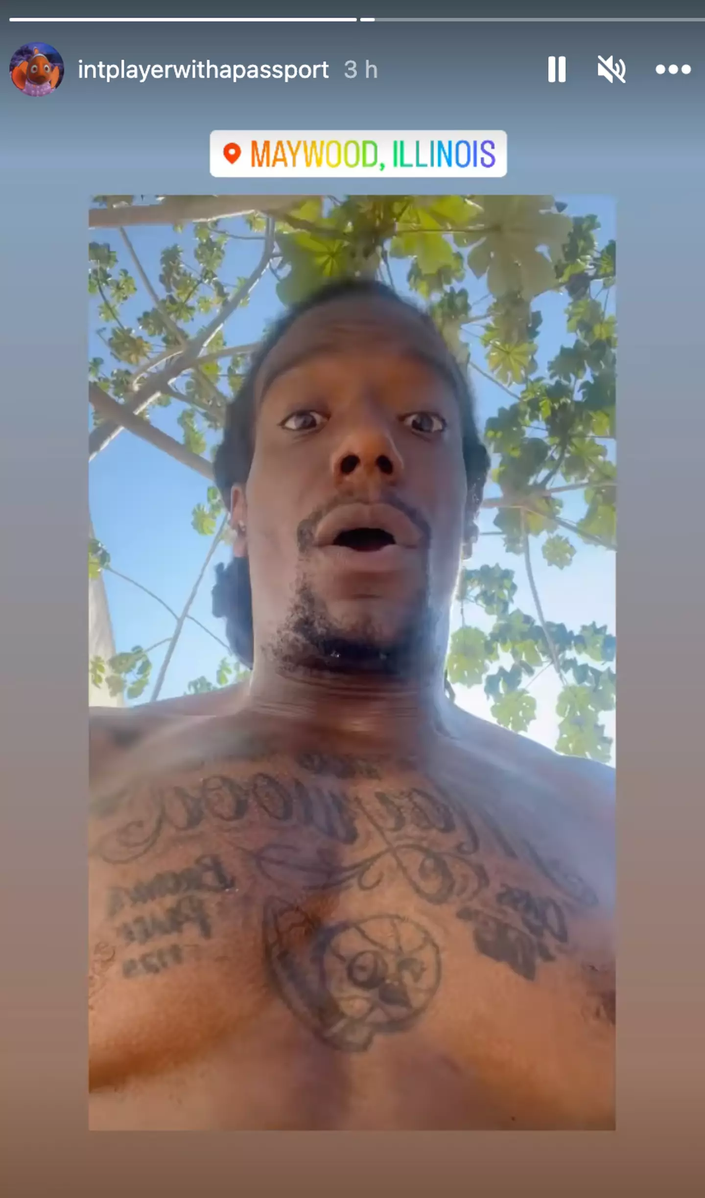 In another post, Brown sang the lyrics to Drake's 'Legend'.