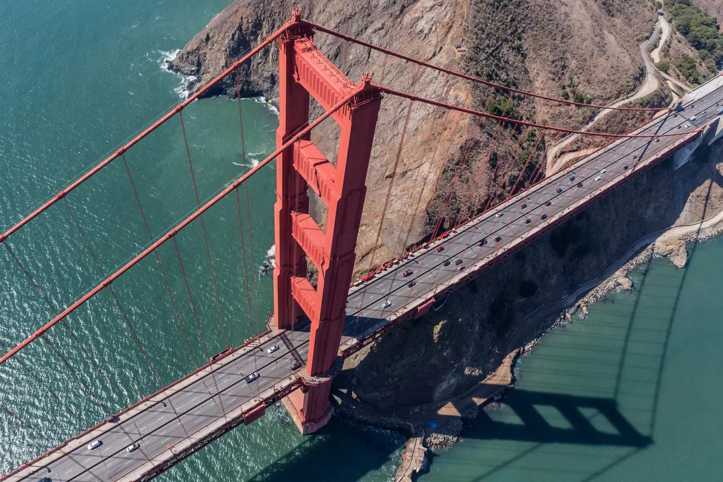 Kevin Hines survived the 70 feet drop from the bridge.