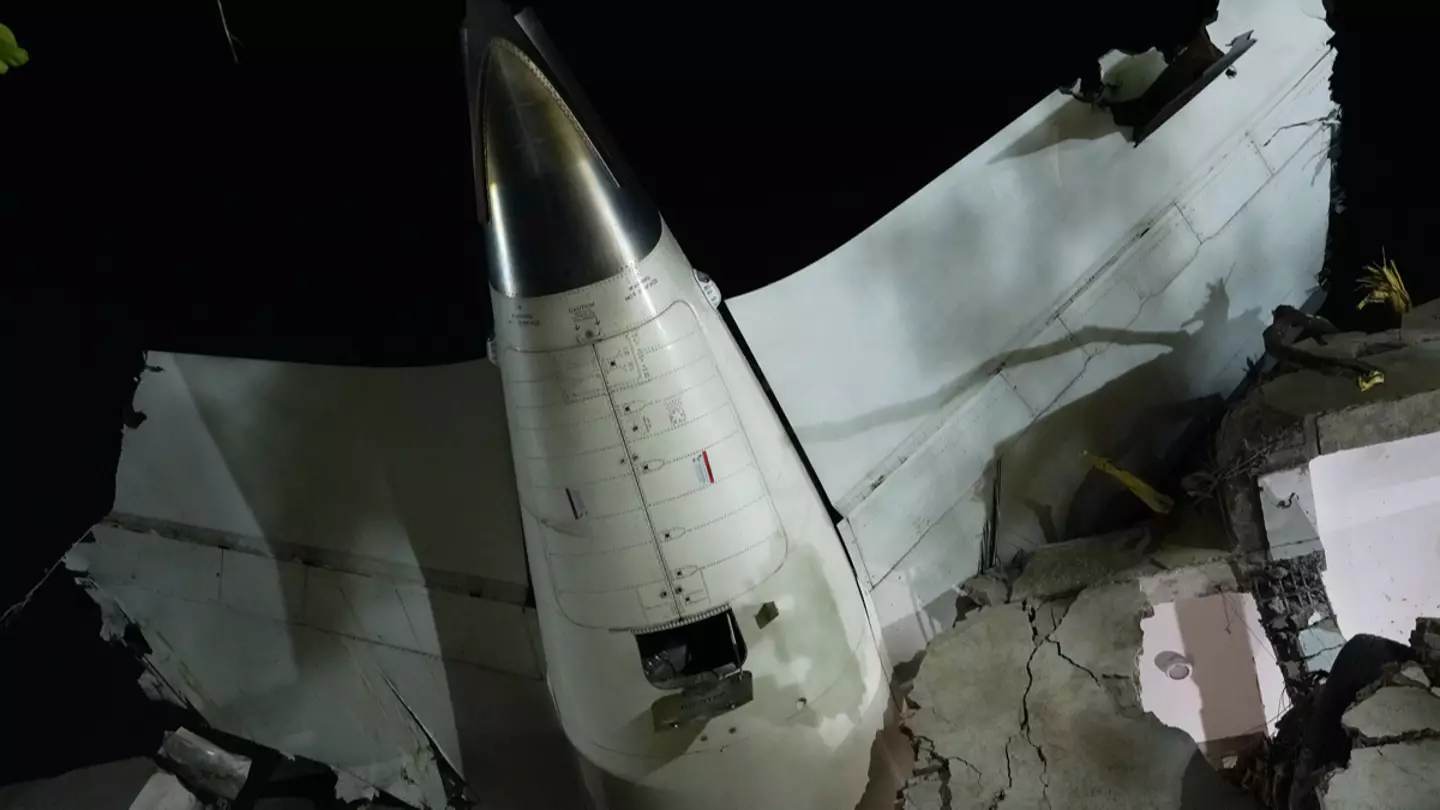 Airline pilot reveals shocking reason why he thinks so many planes are really crashing right now