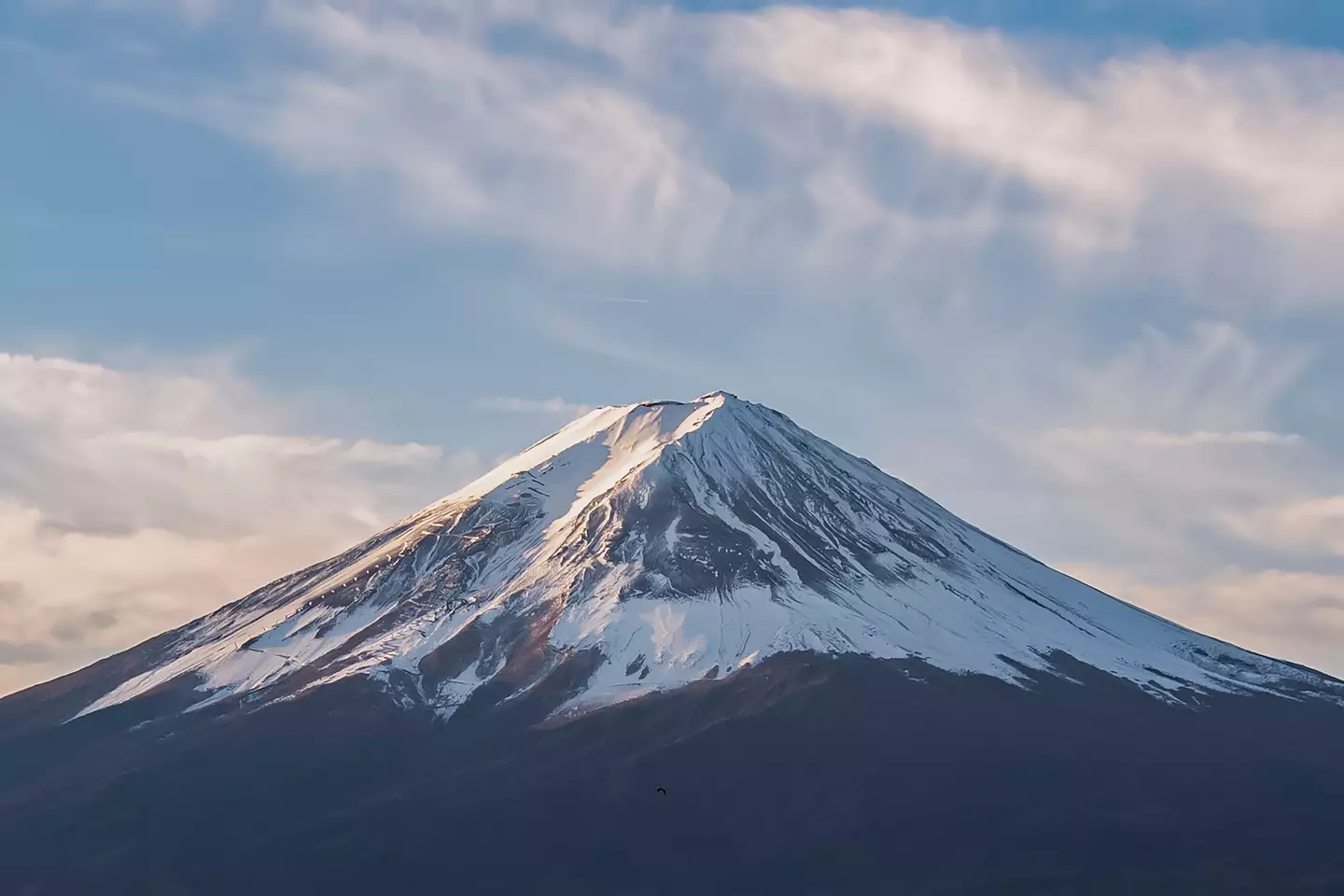 Mount Fuji has no snow this year (Getty Stock Photo)