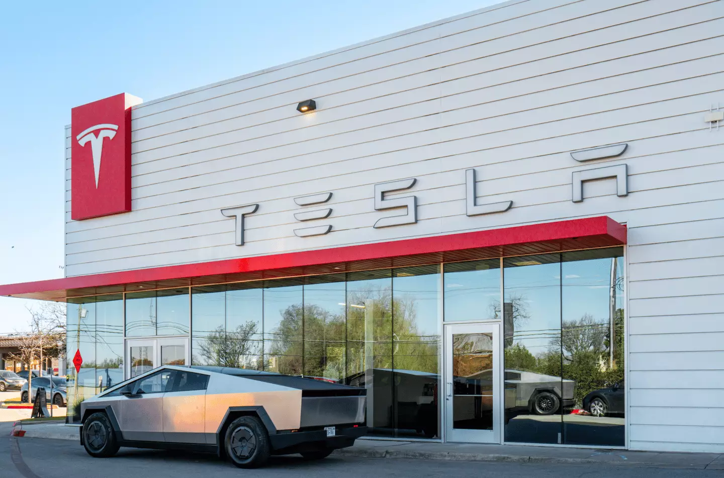 Los conductores de Tesla se han quejado de un problema de seguridad (Brandon Bell/Getty Images)