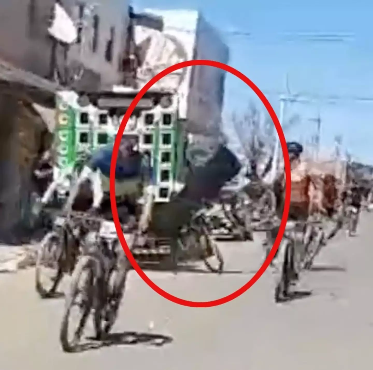 A speaker was seen falling onto the mom-of-two in video footage of the race. (Jam Press)