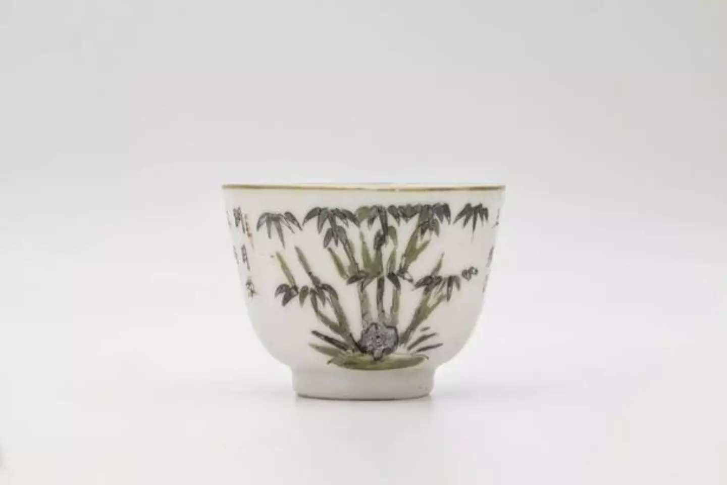 This lovely bowl was also found.