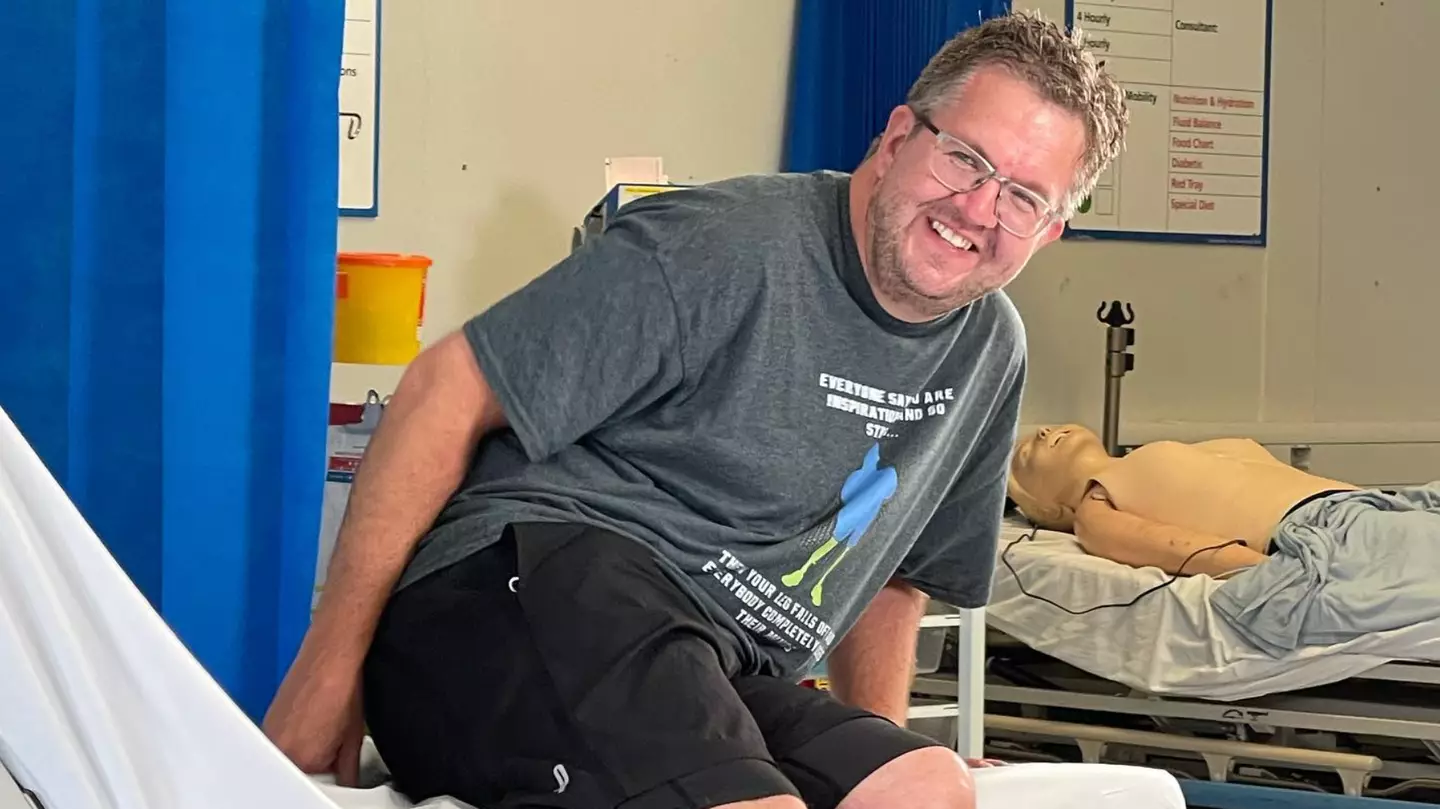 Disturbing reason surgeon with 'sexual obsession' for bizarre porn theme had his own legs amputated