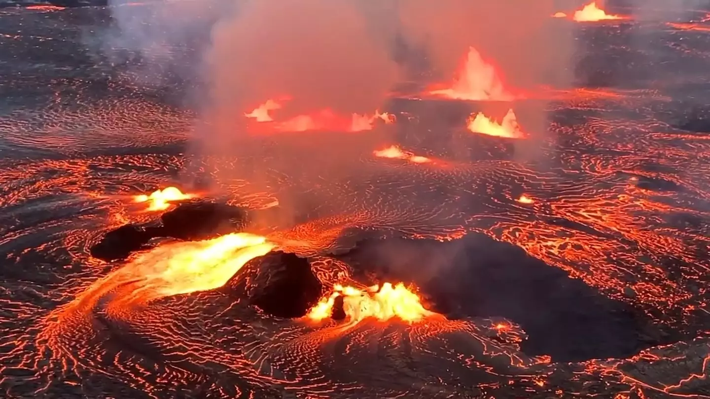 That looks warm... (United States Geological Survey/Handout/Anadolu Agency via Getty Images)