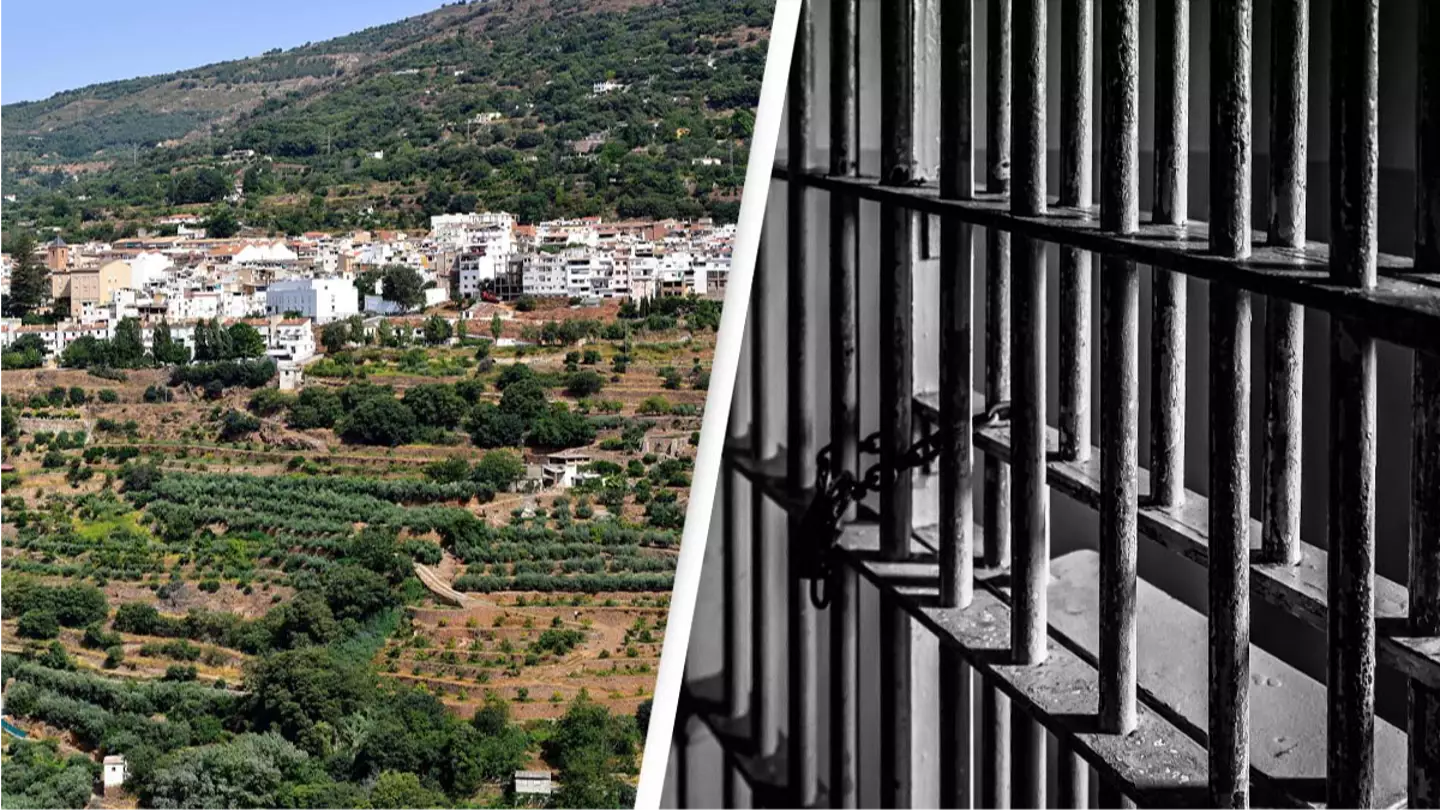 agefotostock/Alamy Stock Photo/Shutterstock