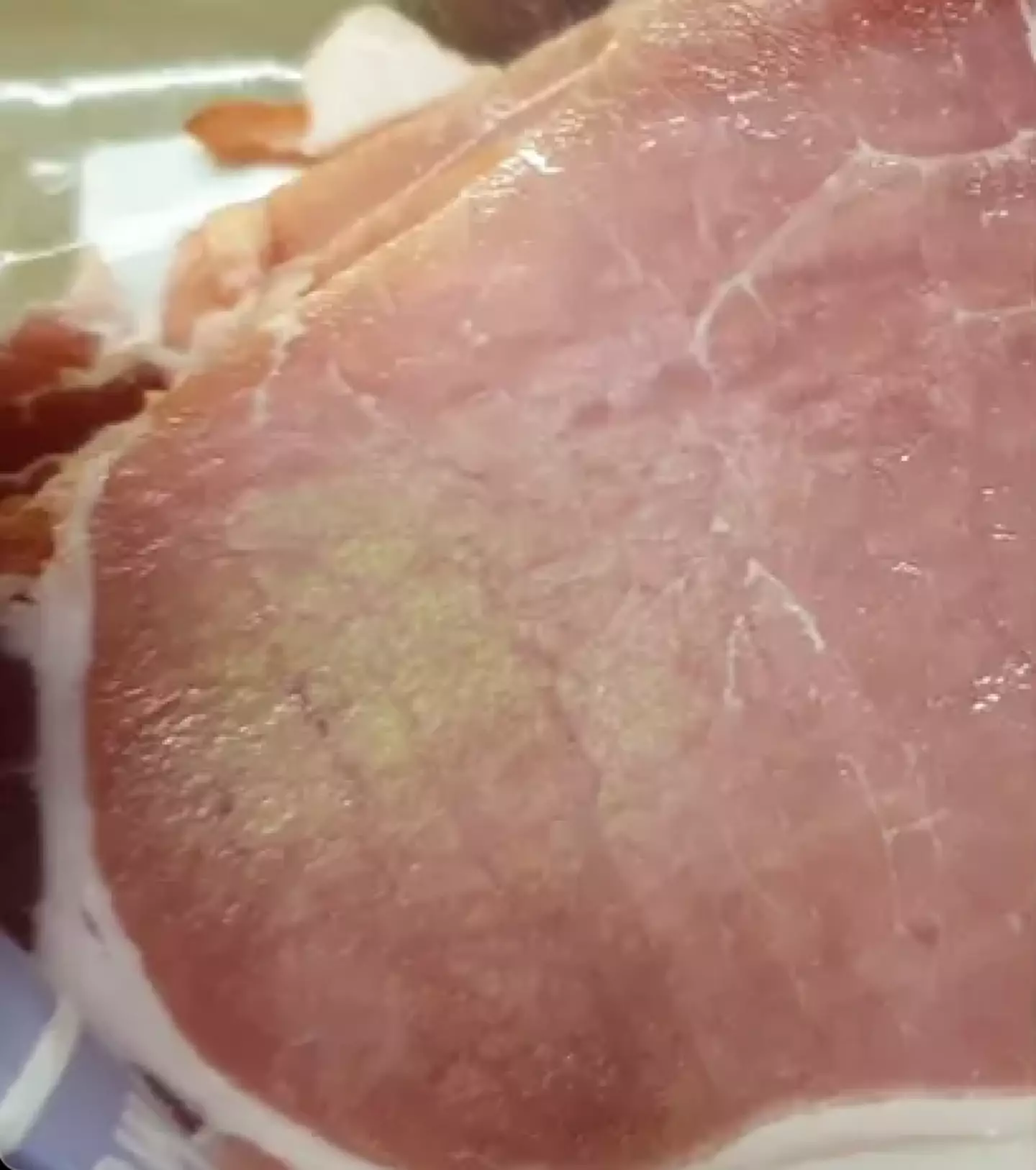 This is the hue we're talking about (Reddit/WillardWhy)