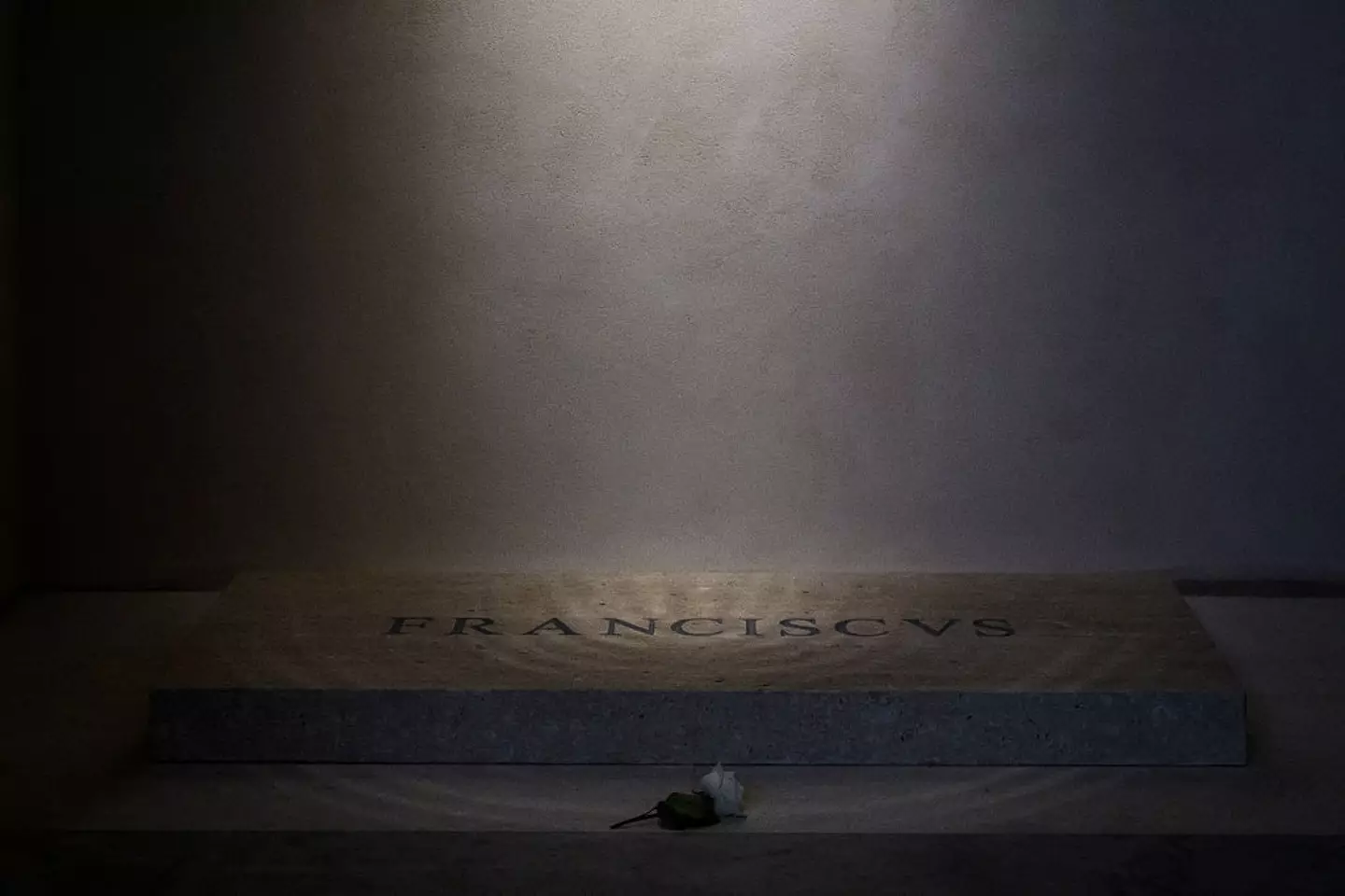 The late pope opted for a simple tombstone (Antonio Masiello/Getty Images)
