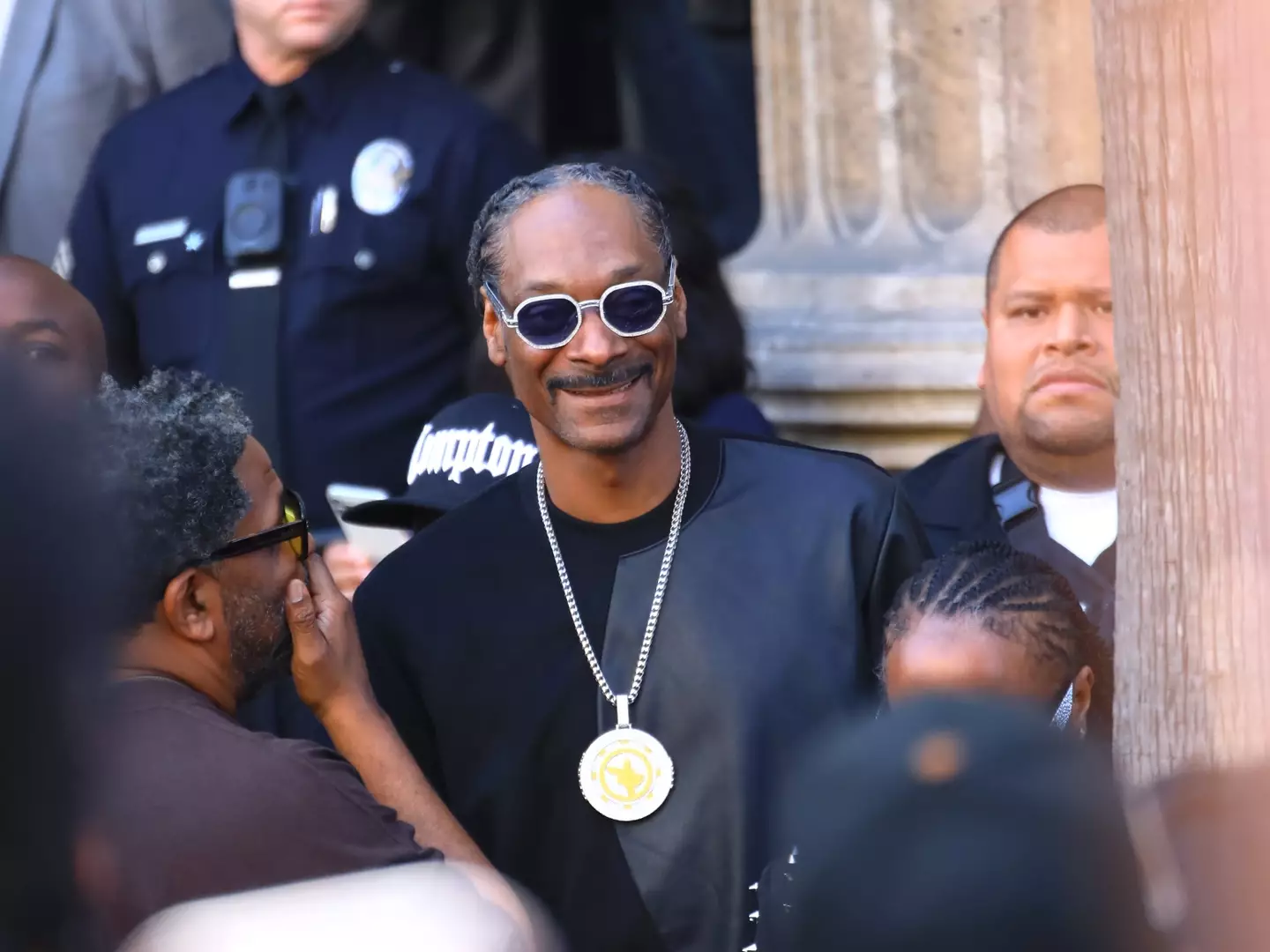 Snoop had a lot of names to put on the mountain.