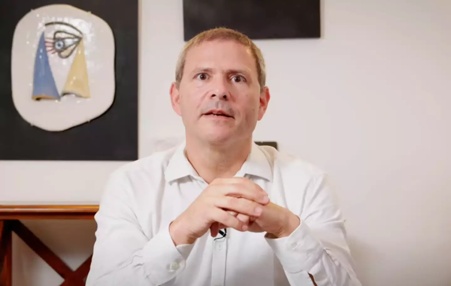 Olivier Gerbault is a plastic surgeon from France (YouTube/  Chirurgien rhinoplastie Paris : Dr Gerbault)