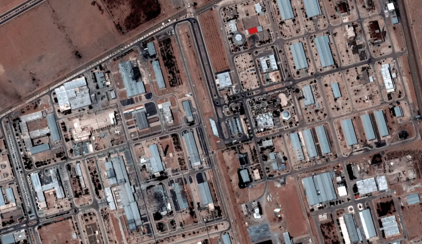 Isfahan's complex was made up of multiple buildings (Maxar Technologies)