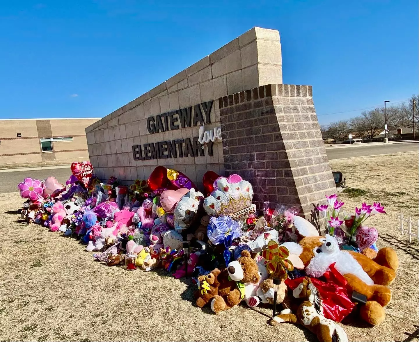 The incident has rocked the community with hundreds of mementos being left outside Gateway Elementary (Borger Independent School District/Facebook)