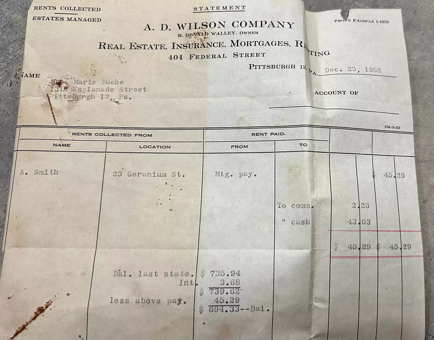 The price of this man's mortgage in 1952 has floored Redditors.