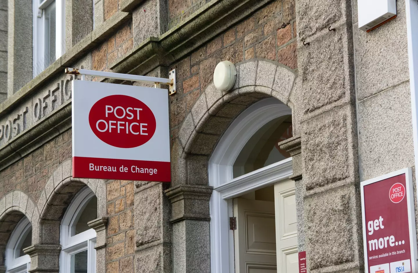 Post office (Alamy)