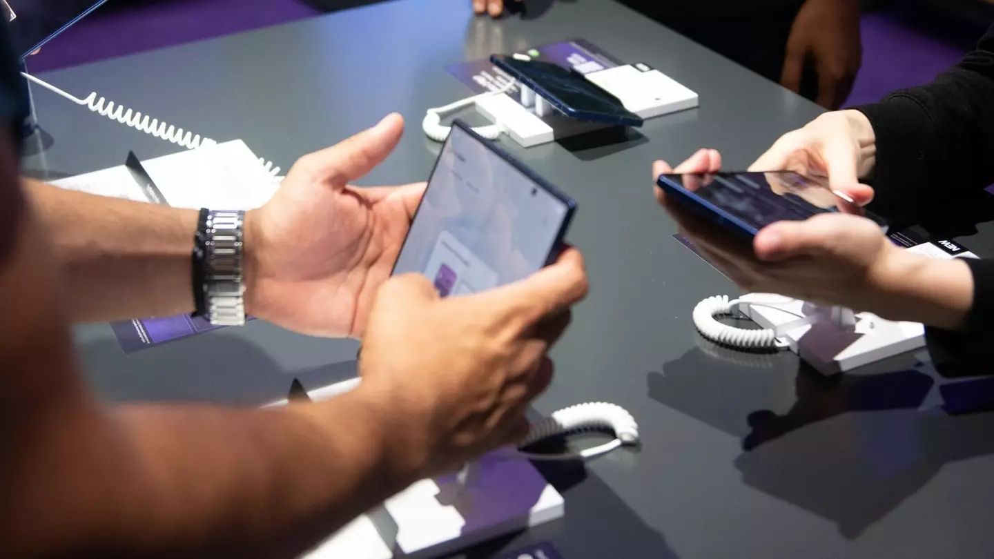 Samsung users urged to hand in old devices before Christmas for shocking reason