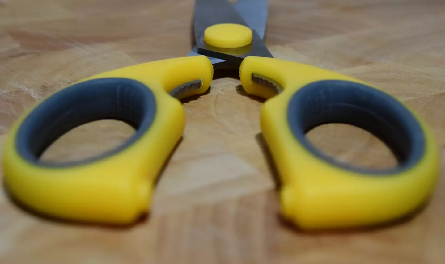 The metal teeth feature in the middle of scissors (Getty Stock Photo)