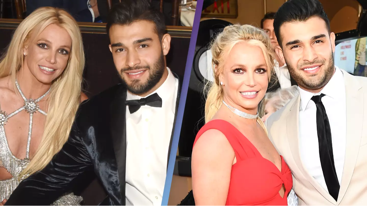 Sign we missed that Sam Asghari and Britney Spears split last month