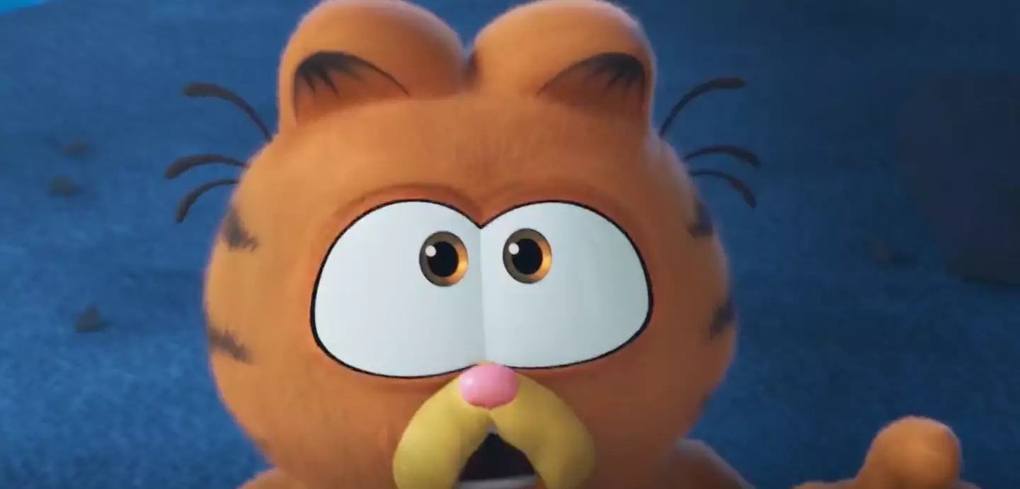 Chris Pratt voices Garfield.