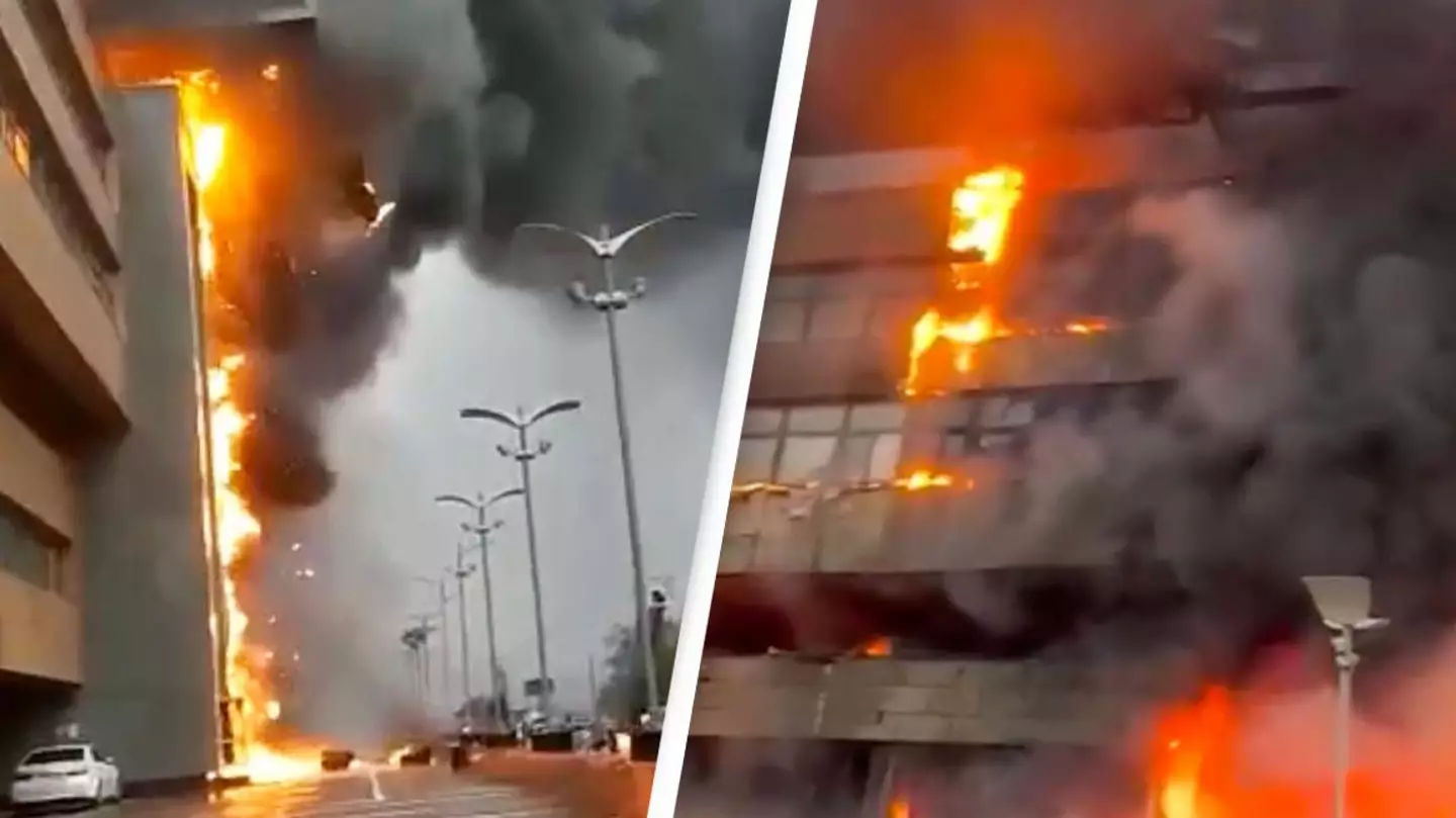 Massive Fire Engulfs Huge Moscow Building As Fears Grow People Remain Trapped Inside