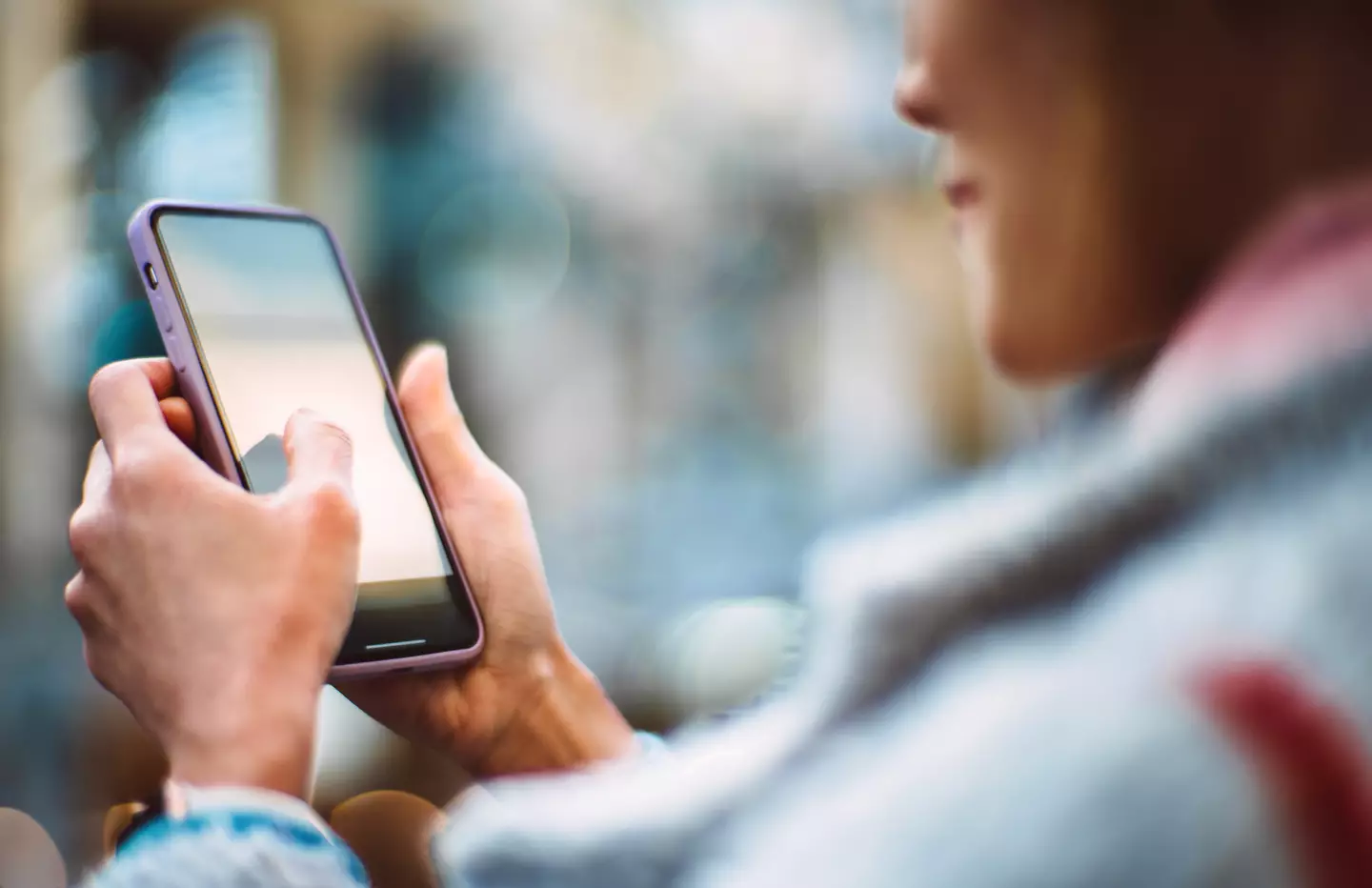 You apparently shouldn't swipe up and delete app history (Getty Stock Images)