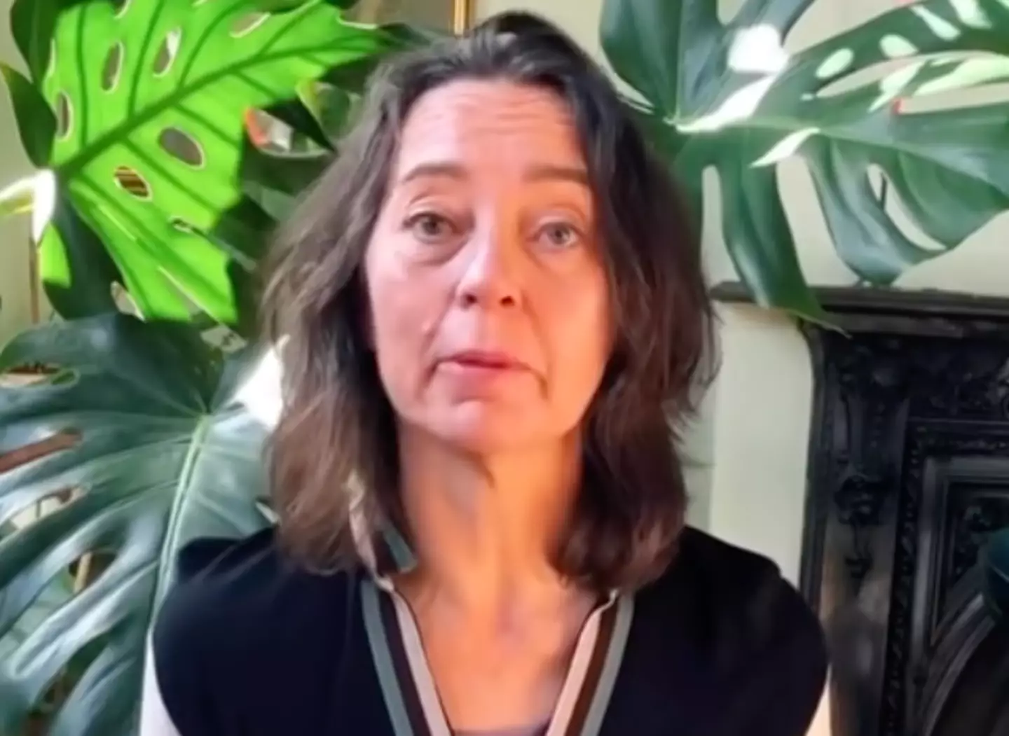 Eleanor still struggles to recognize her husband. (Instagram/@eleanor.flegg)