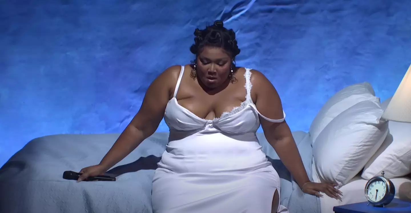 Lizzo performed 'Break Up Twice' on Saturday Night Live.