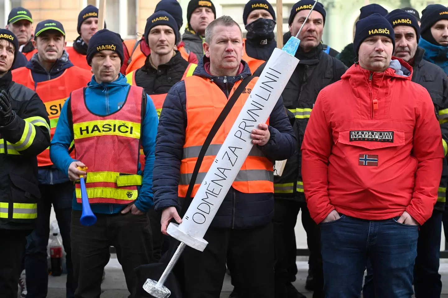 Czech anti-vaxx protesters (Alamy)