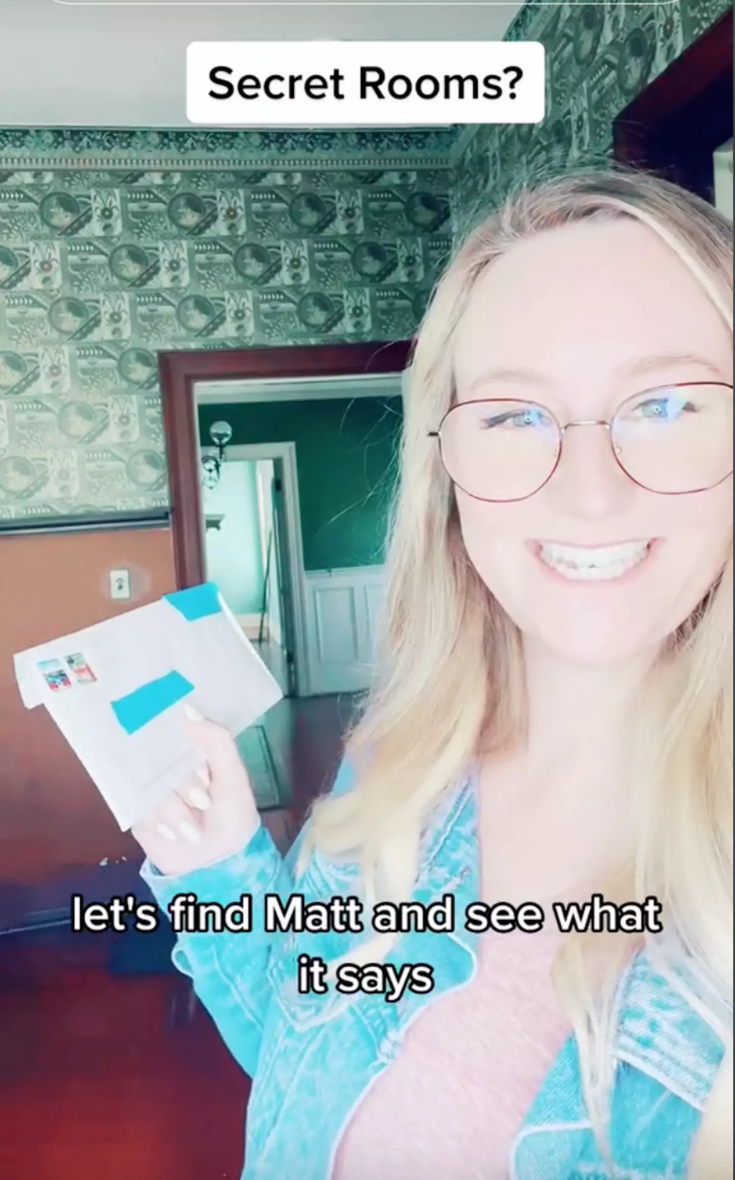 Courtney and Matt got a letter from a previous occupant of the house.