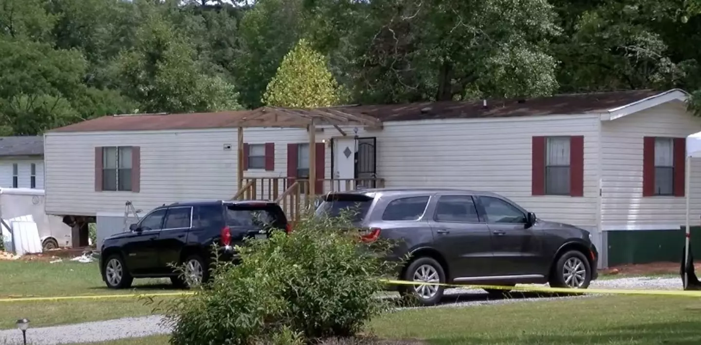 A kidnapped 12-year-old girl in Alabama was forced to chew her way free from restraints as she reportedly escaped capture.
