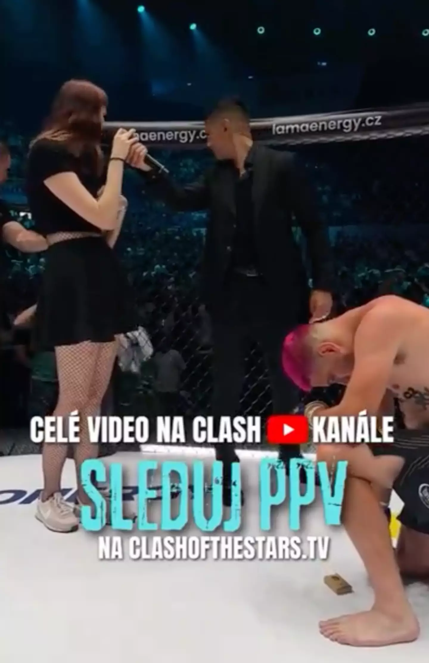 That did not go to plan... (Instagram/@clashofthestars)