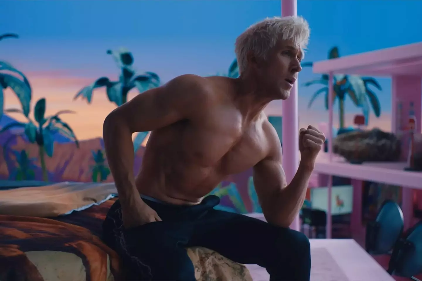 The actor actually requested to perform the track.