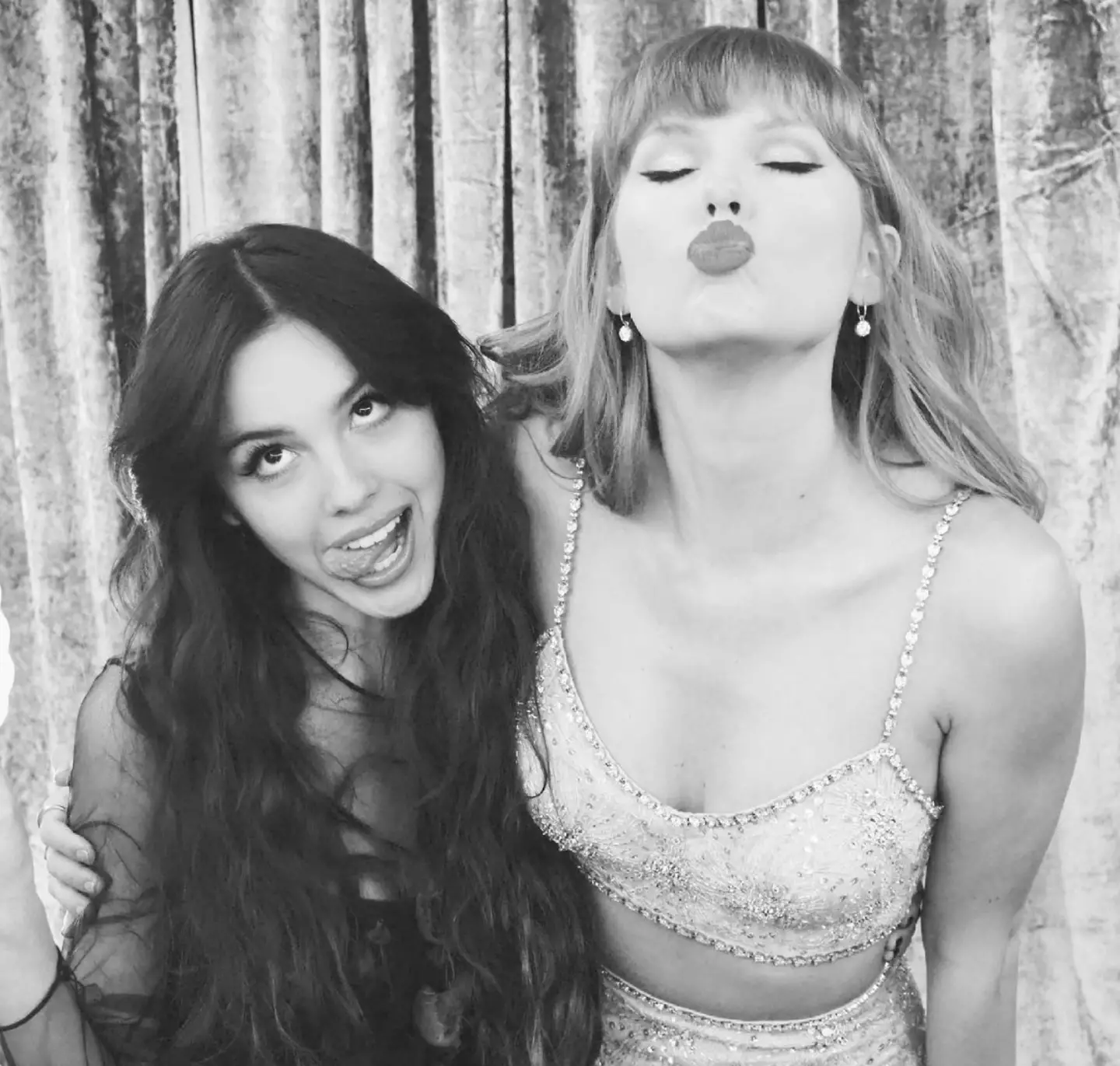 Fans claim that Olivia and Taylor have 'fallen out' over a supposed song crediting issue.