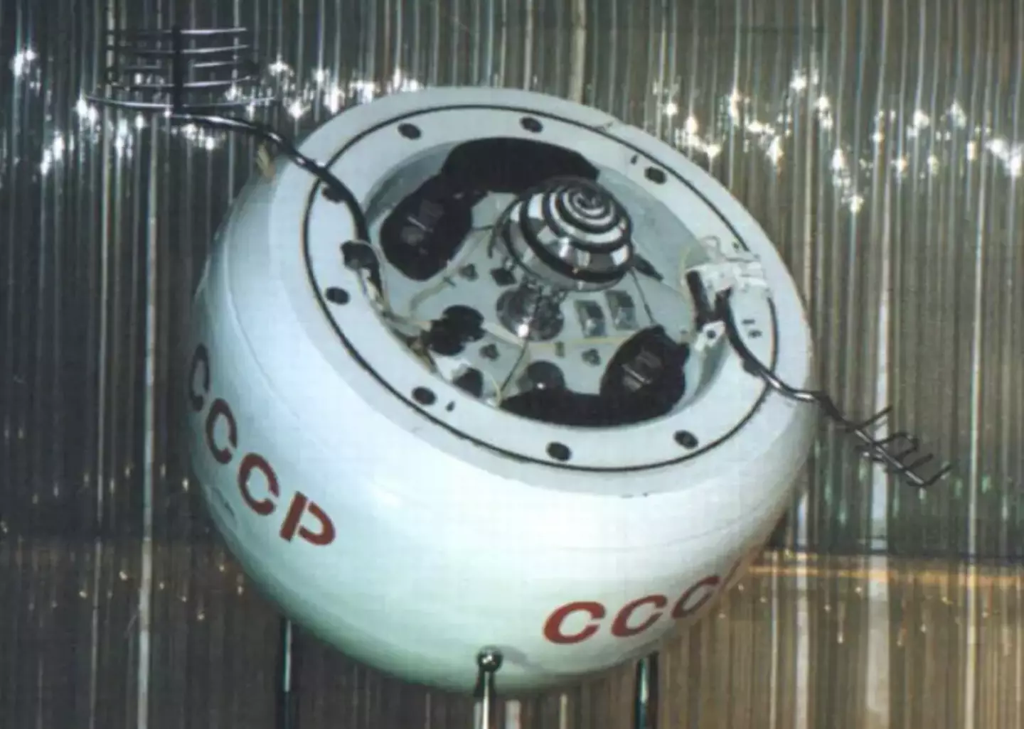 A replica of the satellite set to crash down to Earth (Planet 4589)