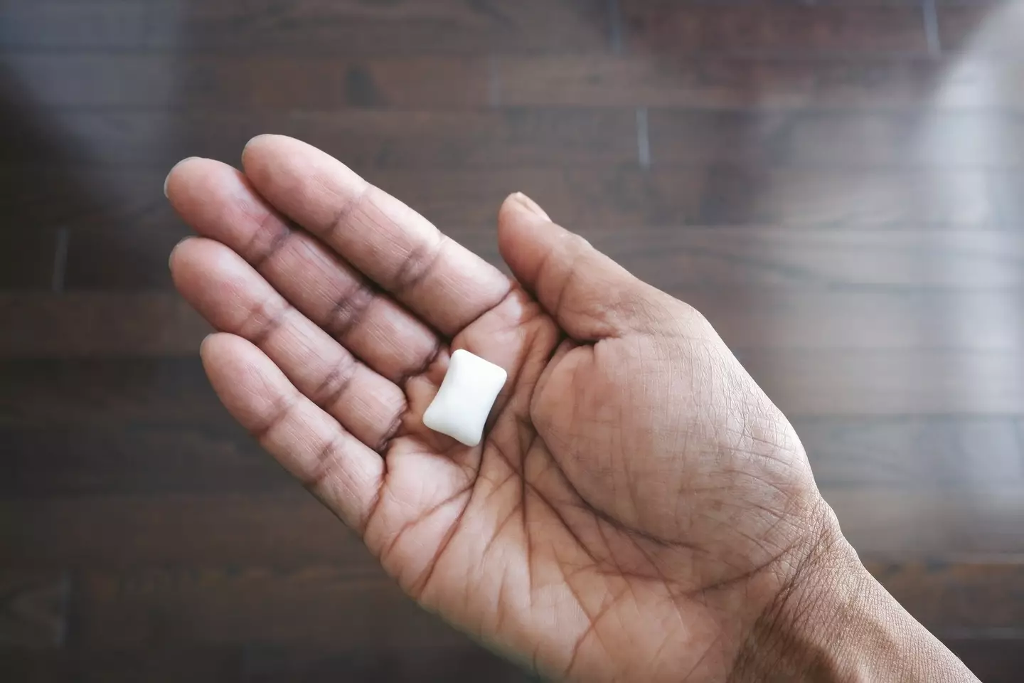 It's not advisable to swallow gum (Getty Stock Image)