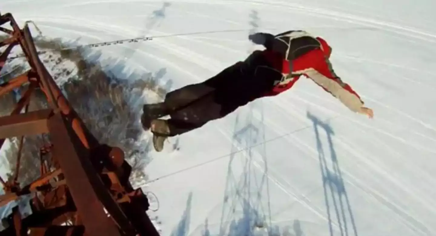 He leapt from the tower. (YouTube/@acz42)