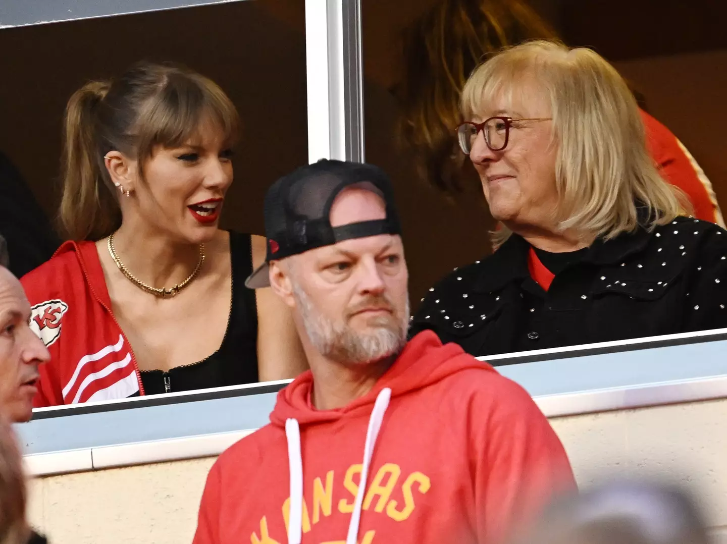 Taylor Swift has already met and hung out with Travis Kelce's mom, Donna.