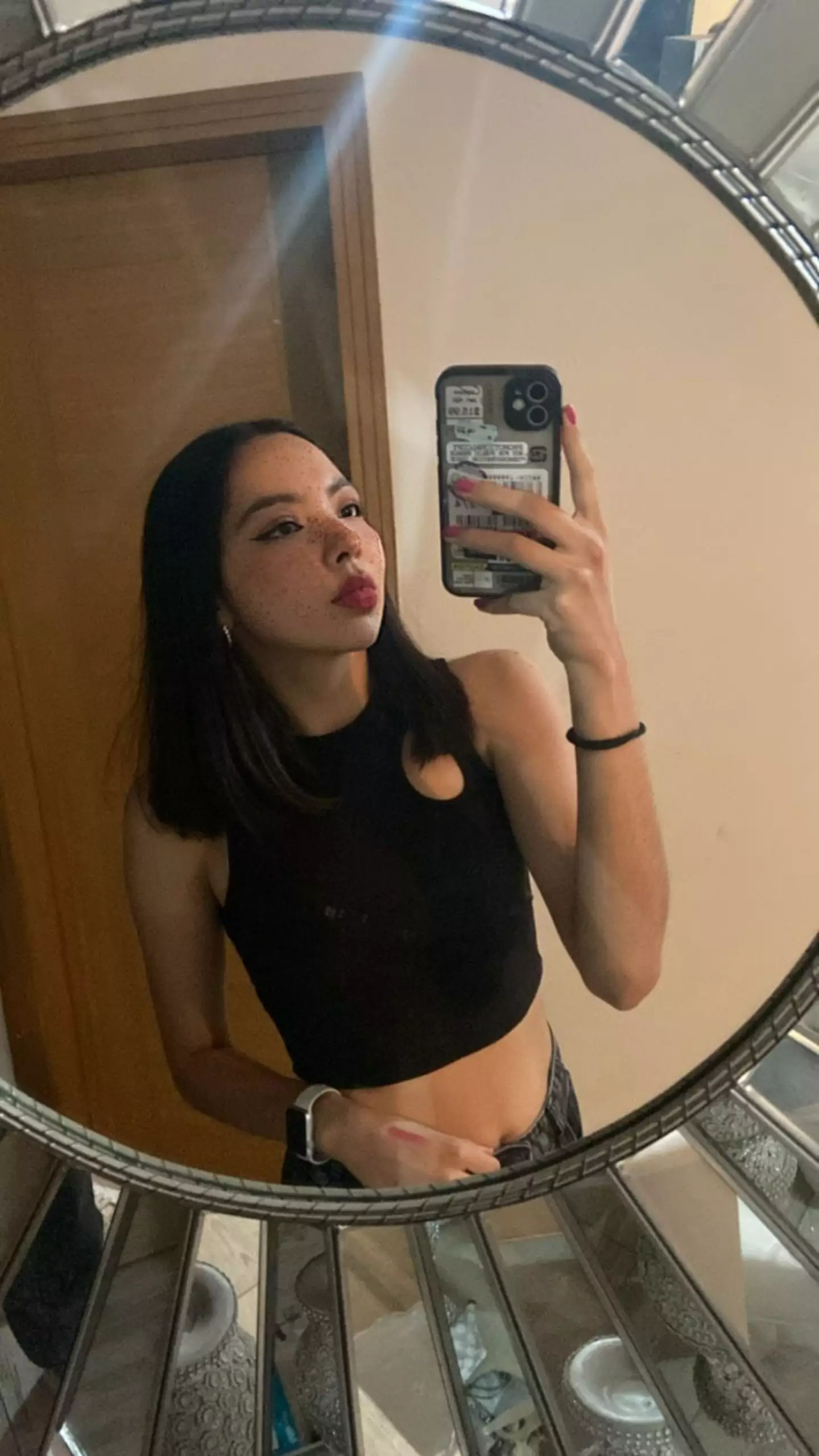 Ariatna had been working as a teacher. (Jam Press)