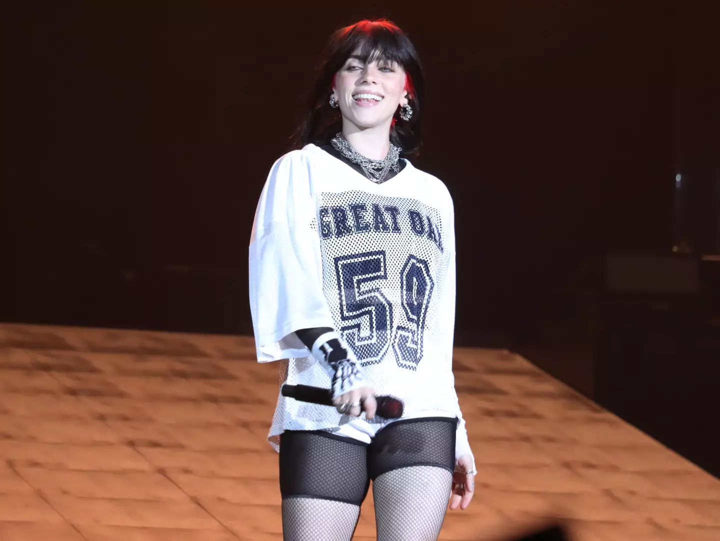 Billie Eilish certainly loves a hair color change.