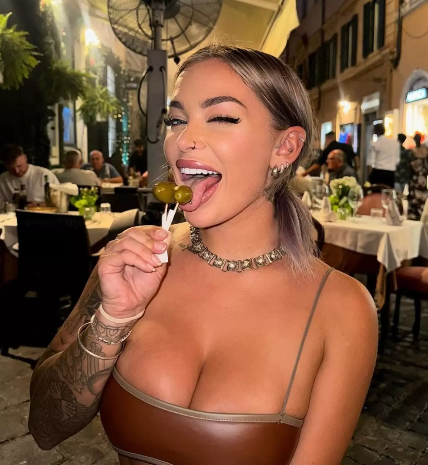 Hayley Davies is a hugely popular new porn star (JamPress / @itshayleydavies/Instagram)