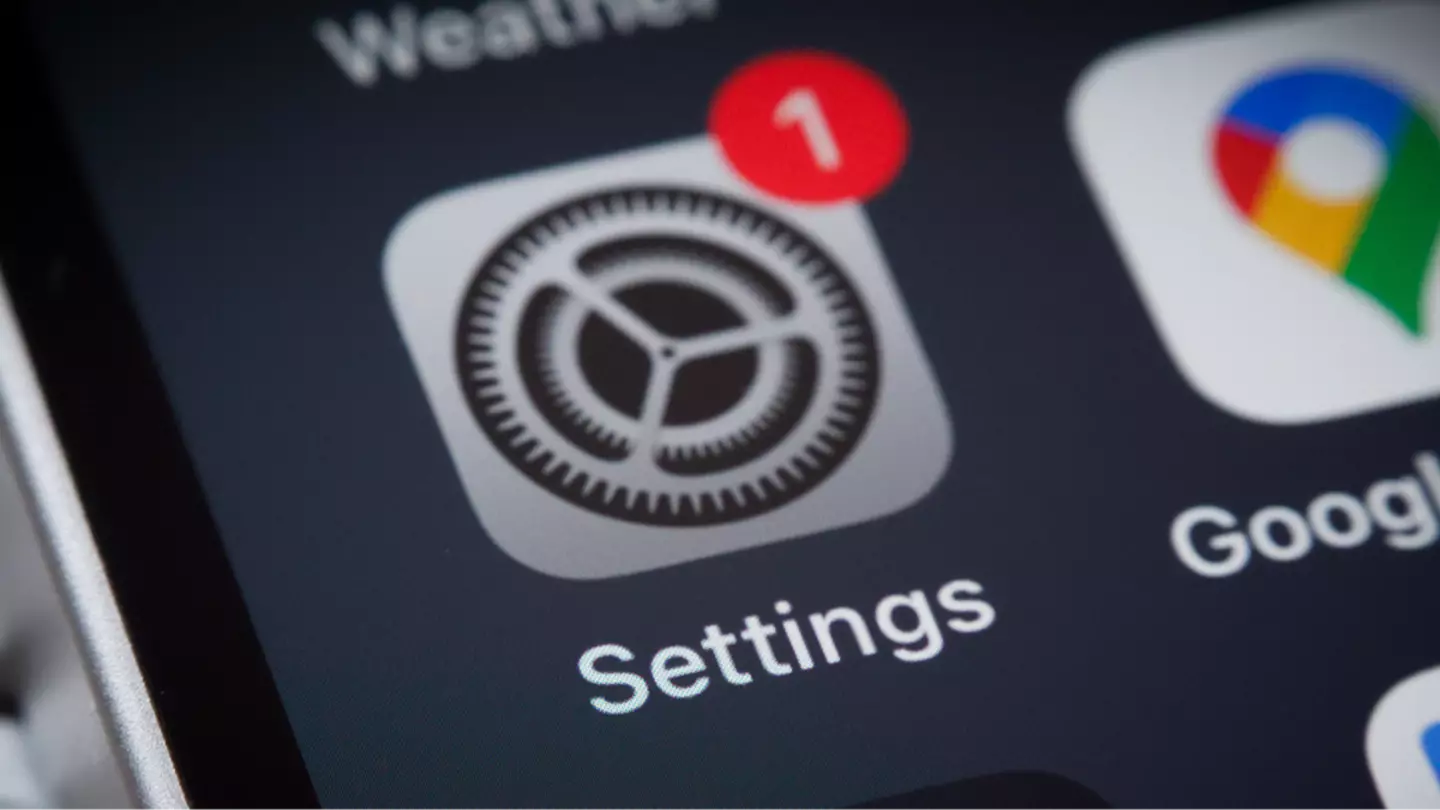 Expert issues warning to activate one mobile phone setting that could save your life