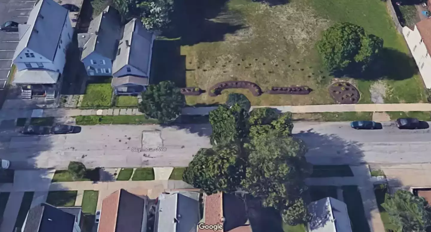 The house was razed to the ground in 2013 to offer Castro's neighbors closure (Google Maps 2019)