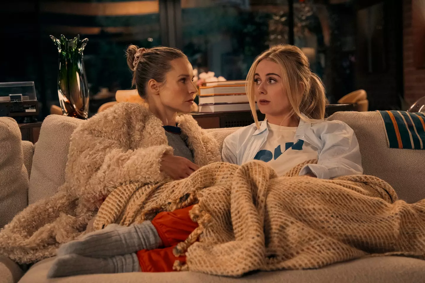 Kristen Bell and Justine Lupe star in Nobody Wants This (Netflix)