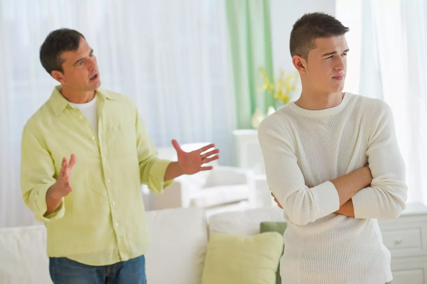 A father fell out with his son over his contribution to his wedding (Getty Stock Images/ Tetra Images)