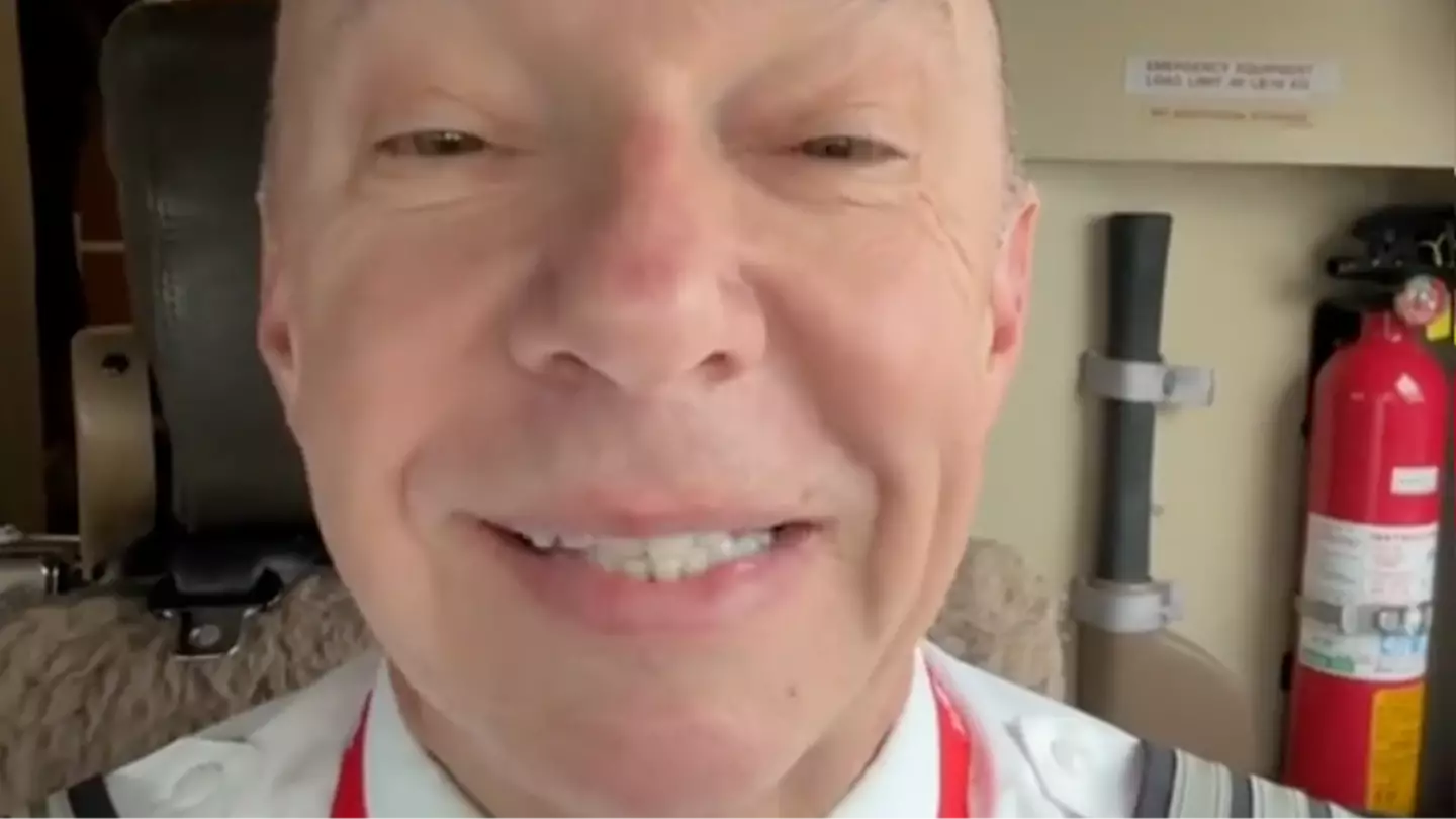 Pilot reveals why passengers should clap when a plane lands even though they can't hear it in the cockpit