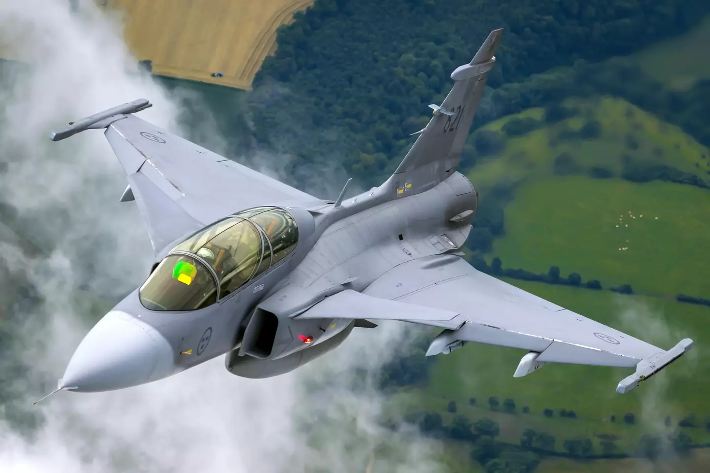 Pilots use the machines so they can fly the likes of the JAS-39 Gripen.