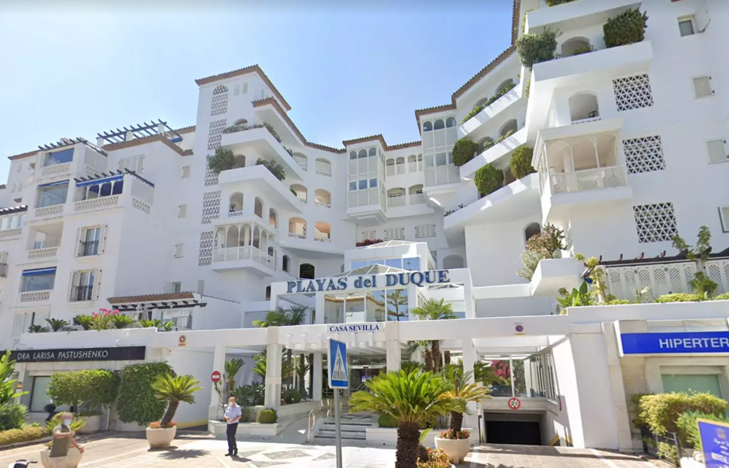 Gallanio was discovered at the Playas del Duque apartment complex in Puerto Banús, Mallorca.