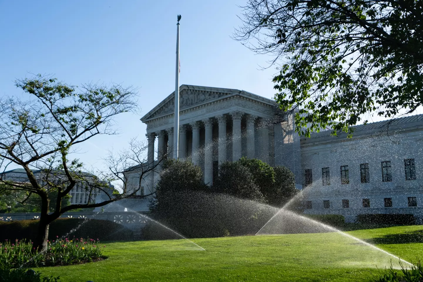 The Supreme Court rules that a person must be competent to be executed (Bill Clark/CQ-Roll Call, Inc via Getty Images)
