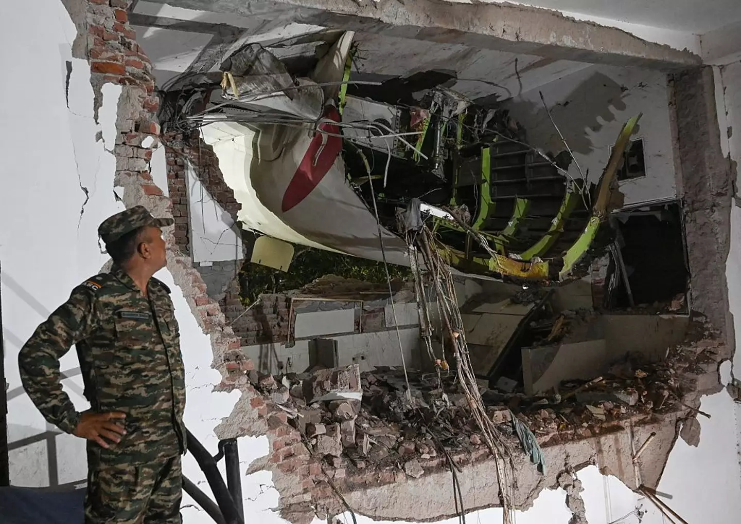 An aviation expert explains why the crash could have been deliberate (Raju Shinde/Hindustan Times via Getty Images)