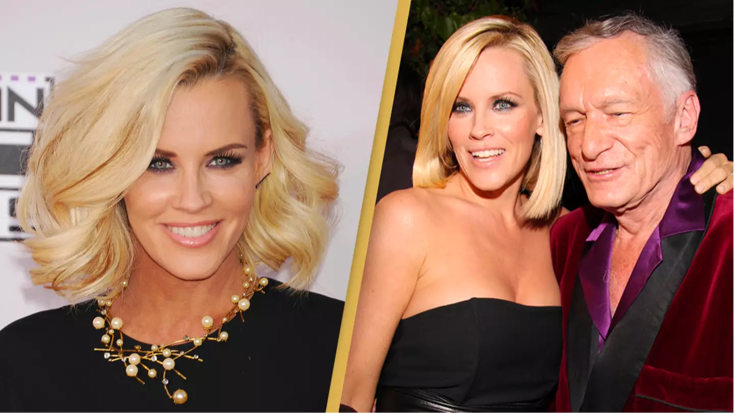 Former bunny Jenny McCarthy denies orgies taking place in Playboy Mansion